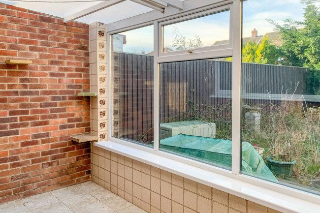 53 Worlaby Road, Grimsby, DN33 3JU 10