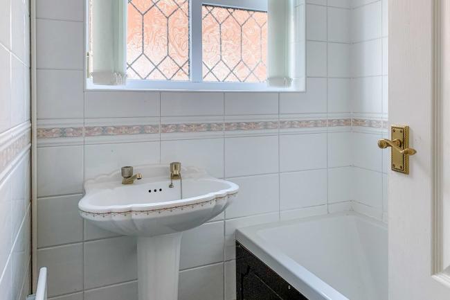 53 Worlaby Road, Grimsby, DN33 3JU 10