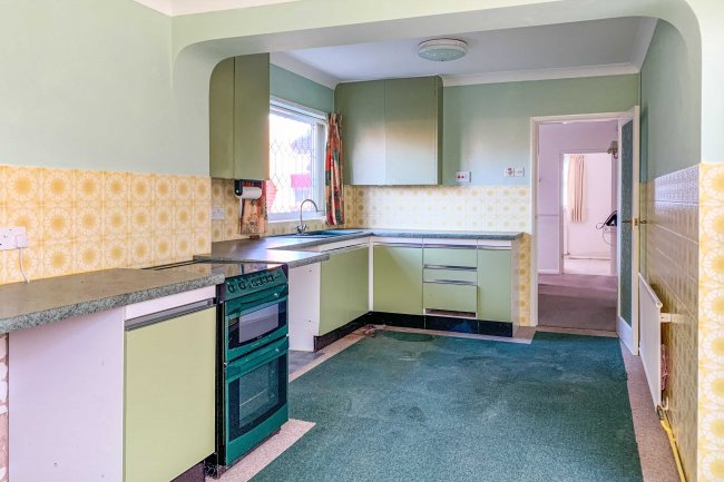 53 Worlaby Road, Grimsby, DN33 3JU 10