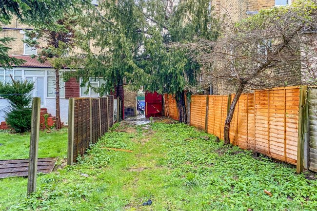 Land and garages adjacent to 30 Avington Grove, Penge, London, SE20 8RY 9