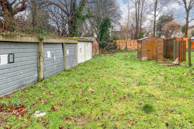 Land and garages adjacent to 30 Avington Grove, Penge, London, SE20 8RY 9