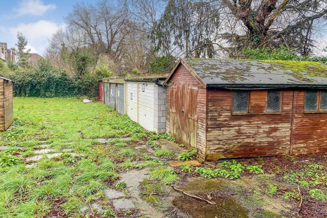 Land and garages adjacent to 30 Avington Grove, Penge, London, SE20 8RY 9