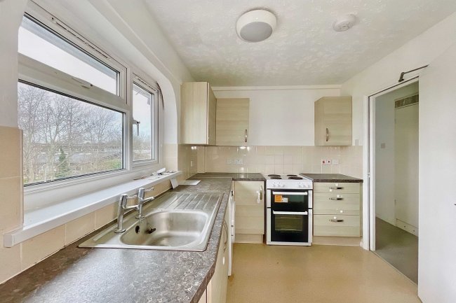 66b Glasshouse Lane, Exeter EX2 7BU 3