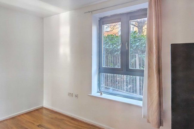Flat 4 Lancaster House, Gunyard Mews, London, SE18 4GF 1