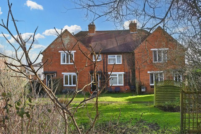 1 Shaw Bridge, Kiln Road, Shaw, Newbury, Berks, RG14 2EX 2