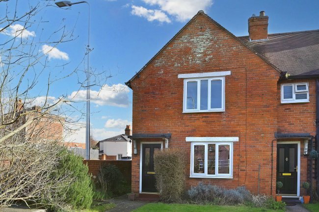 1 Shaw Bridge, Kiln Road, Shaw, Newbury, Berks, RG14 2EX 2