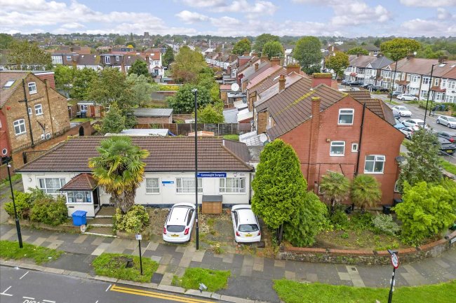 Connaught Surgery and 144 Hedge Lane, Palmers Green, London, N13 5ST 8