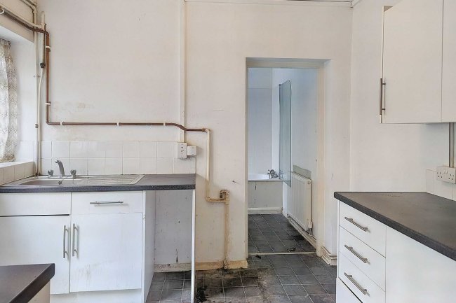 Ground Floor Flat, 257 South Park Road, Wimbledon, London SW19 8RY 3
