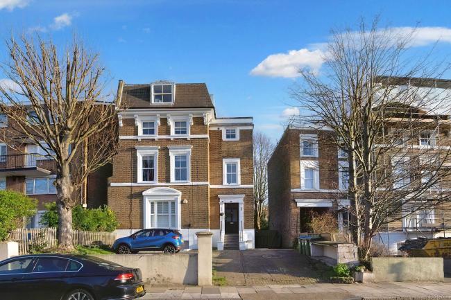 17a Wellington Gardens, Charlton, London, SE7 7PJ 3