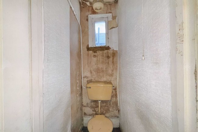 105 Carlingford Road, Tottenham, London, N15 3EJ 10