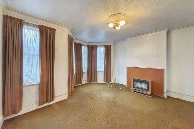 105 Carlingford Road, Tottenham, London, N15 3EJ 10