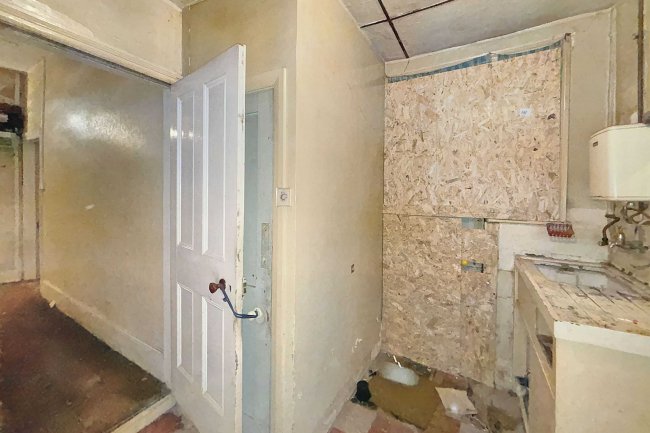 105 Carlingford Road, Tottenham, London, N15 3EJ 10