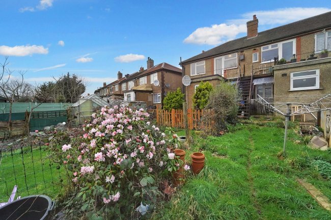 63A Reading Road, Northolt, UB5 4PH 9