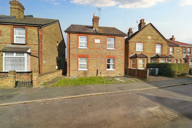 149 Wendover Road, Staines Upon Thames, Surrey, TW18 3DQ 9