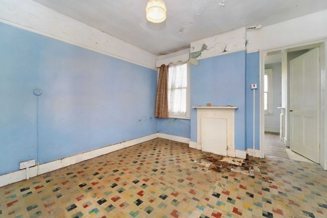 149 Wendover Road, Staines Upon Thames, Surrey, TW18 3DQ 9