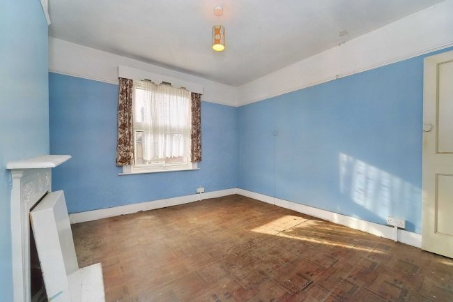 149 Wendover Road, Staines Upon Thames, Surrey, TW18 3DQ 9