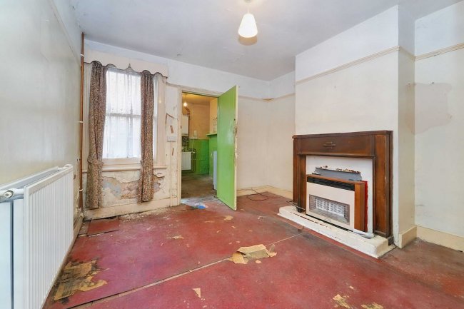 149 Wendover Road, Staines Upon Thames, Surrey, TW18 3DQ 9