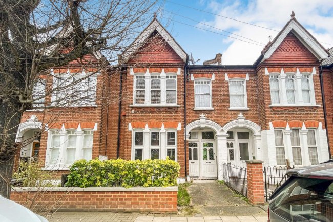 55 Mantilla Road, Tooting, London SW17 8DY 7