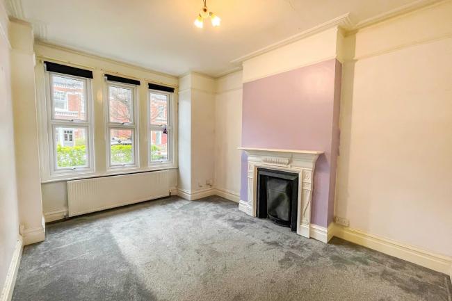 55 Mantilla Road, Tooting, London SW17 8DY 7