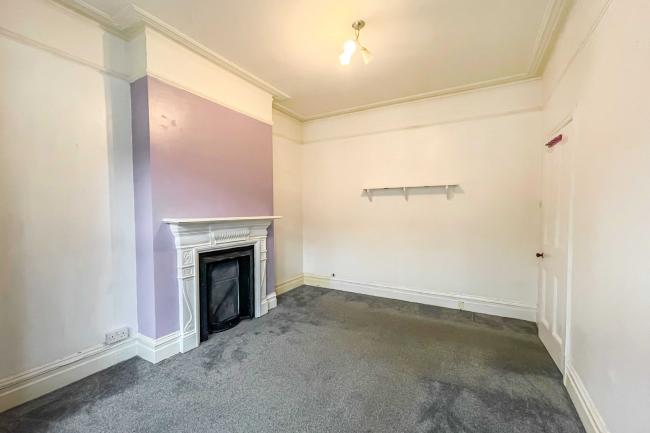 55 Mantilla Road, Tooting, London SW17 8DY 7