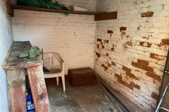 17 Haselbury Road, Totton, Southampton, SO40 3DR 2