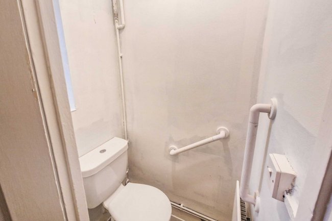 Flat 20 Whiteley House, Brixton Hill, London, SW2 4NF 2