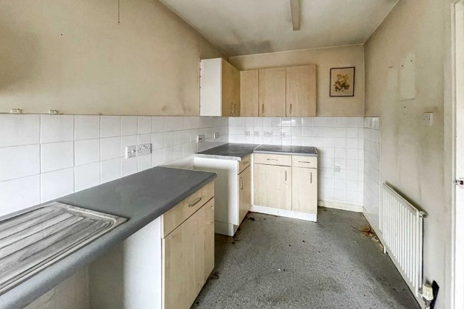 Flat C, 72 The Grove, Ealing, London W5 5LG 4