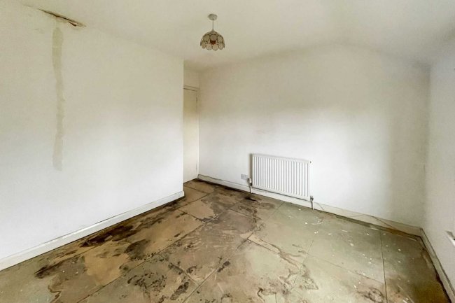 Flat C, 72 The Grove, Ealing, London W5 5LG 4