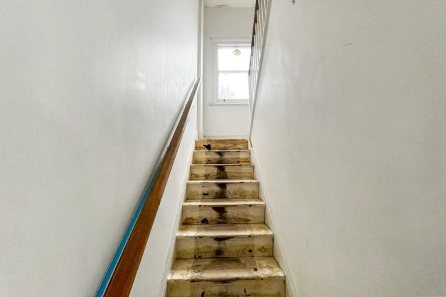 Flat C, 72 The Grove, Ealing, London W5 5LG 4