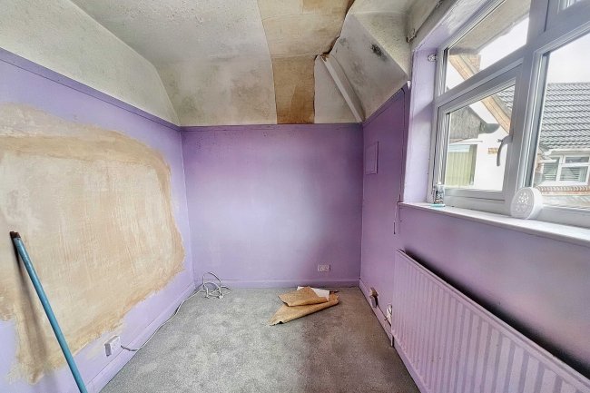 30 Benner Avenue, Ilkeston, Derbyshire, DE7 4DP 9