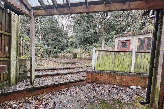 30 Benner Avenue, Ilkeston, Derbyshire, DE7 4DP 9