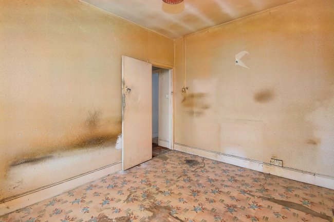 9 Cromwell Road, Bristol, BS5 7NA 5