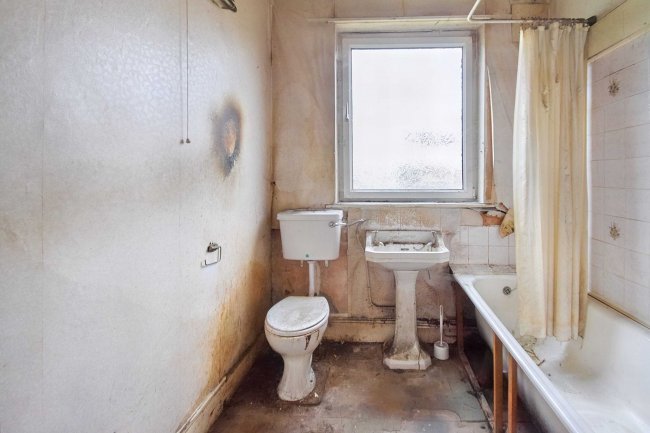 9 Cromwell Road, Bristol, BS5 7NA 5