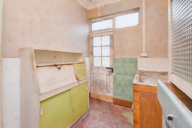 9 Cromwell Road, Bristol, BS5 7NA 5