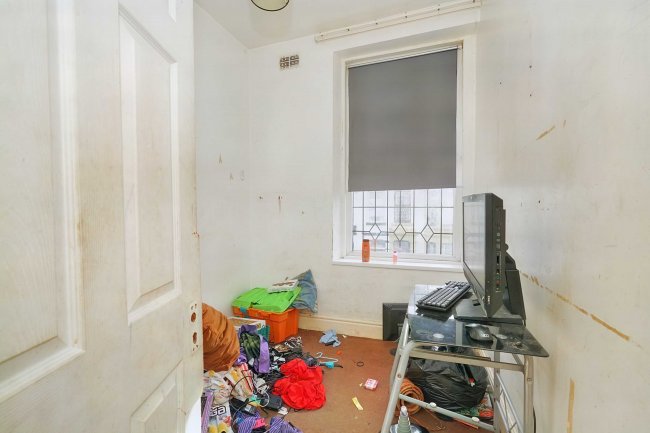 18 Havelock Street, Blackpool, FY1 4BN 6