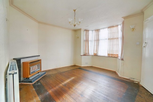 17 Spring Close, Castle Gresley, Swadlincote DE11 9LQ 10