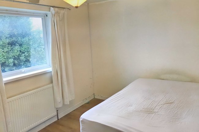 20 Carlton Drive, Hadleigh, Benfleet, SS7 3YQ 6