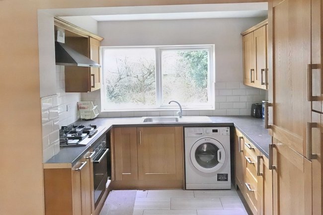 20 Carlton Drive, Hadleigh, Benfleet, SS7 3YQ 6