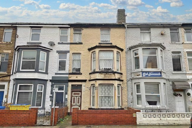 12 Palatine Road, Blackpool, Lancashire, FY1 4BT 8