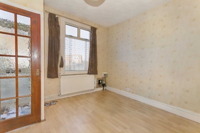 28 Washbrook Road, Rushden, Northamptonshire, NN10 9UX 7