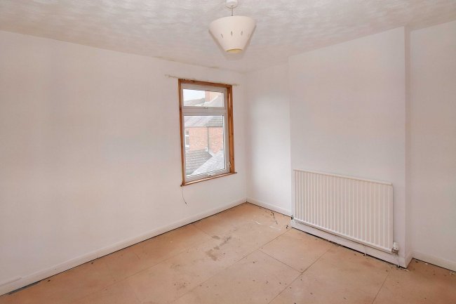 106 Queens Road, Hinckley, LE10 1EF 1