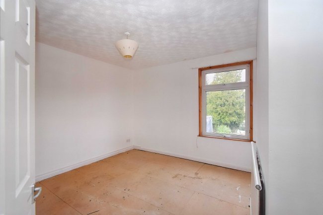 106 Queens Road, Hinckley, LE10 1EF 1