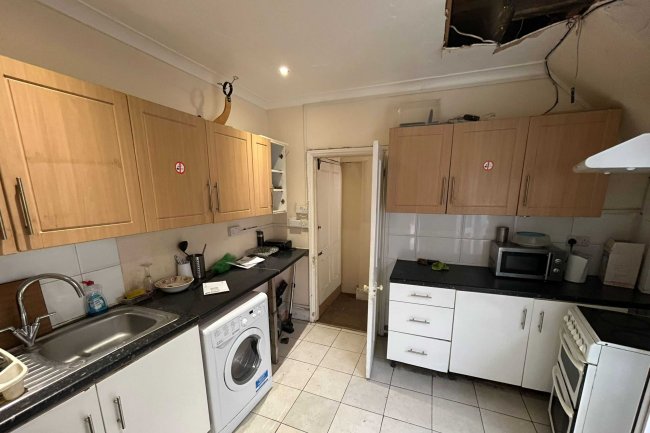 1-2 Pier Road, Littlehampton, BN17 5BA 7