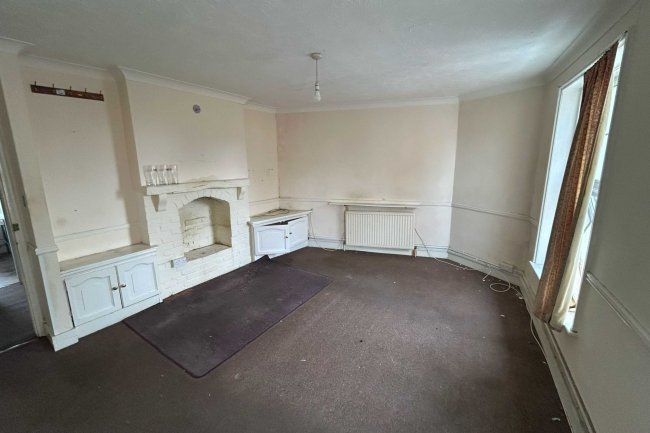 1-2 Pier Road, Littlehampton, BN17 5BA 7