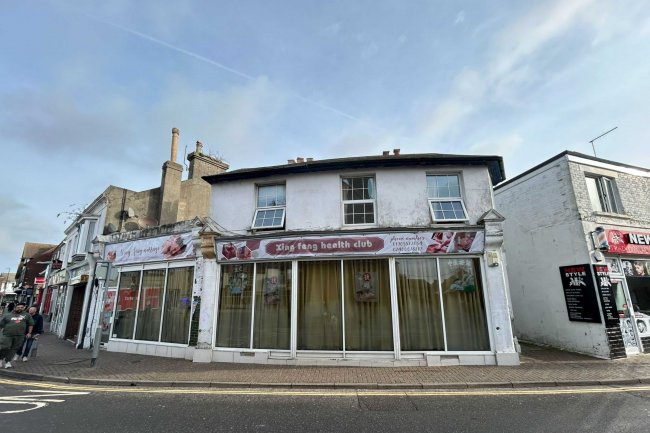 1-2 Pier Road, Littlehampton, BN17 5BA 7