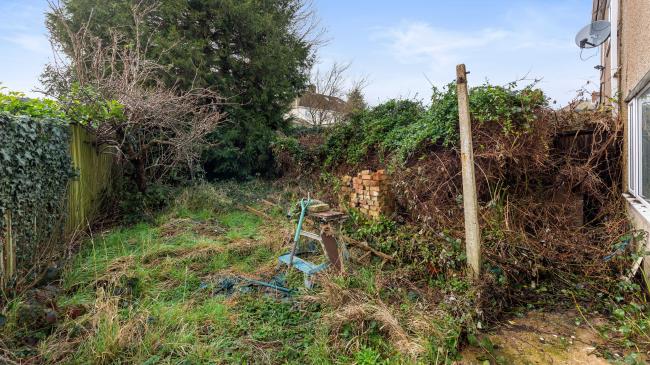 57 Brookfield Lane East, Cheshunt, Waltham Cross, EN8 0PZ 4