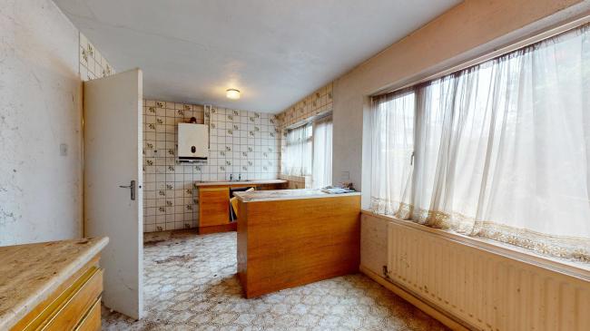 57 Brookfield Lane East, Cheshunt, Waltham Cross, EN8 0PZ 4