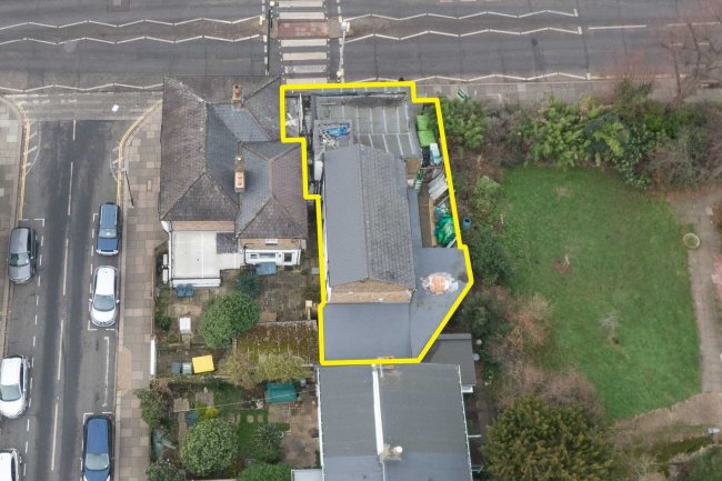 31-33 Park Road, Teddington, TW11 0AB 9