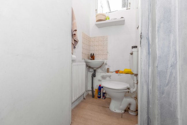 31-33 Park Road, Teddington, TW11 0AB 9