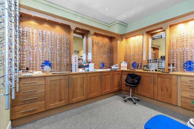 7 Queen Victoria Road, High Wycombe, HP11 1BA 7